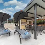 Urban Villa
